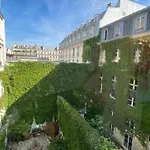 Marais-Temple, rue Béranger - 4 people